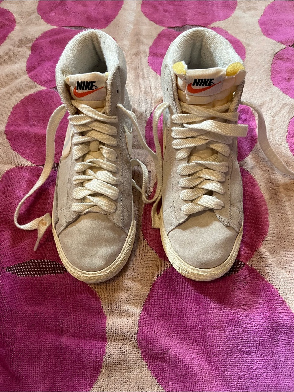 Nike Blazer Mid '77 Vintage High Top Sneakers in Light Bone Alabaster - Picture 6 of 15